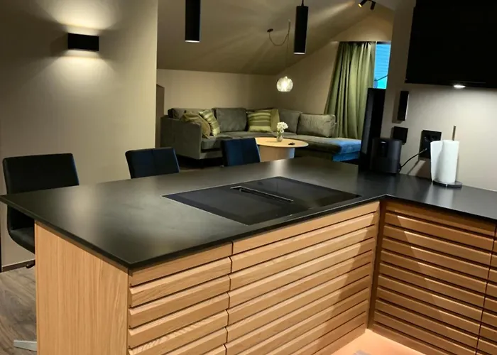 3, Penthouse. Apartamento *