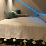 דירה 3, Penthouse. אולדן