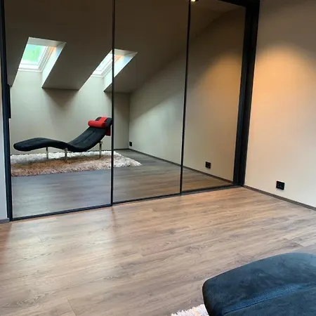 3, Penthouse. * Olden