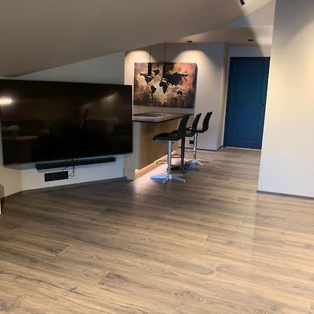 3, Penthouse. Apartmán