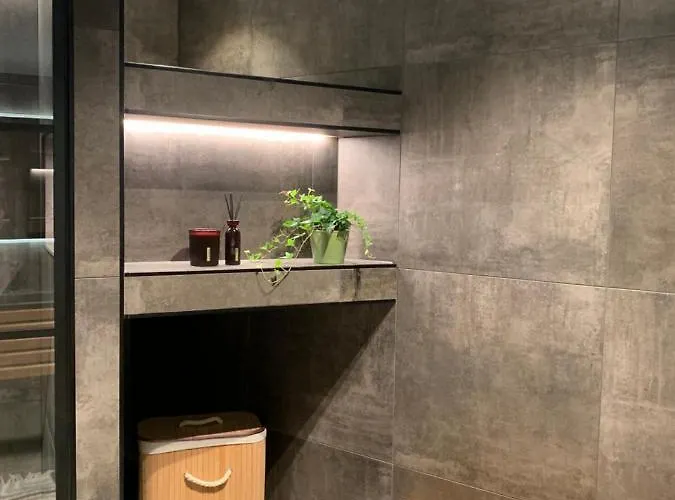 3, Penthouse. Apartment *